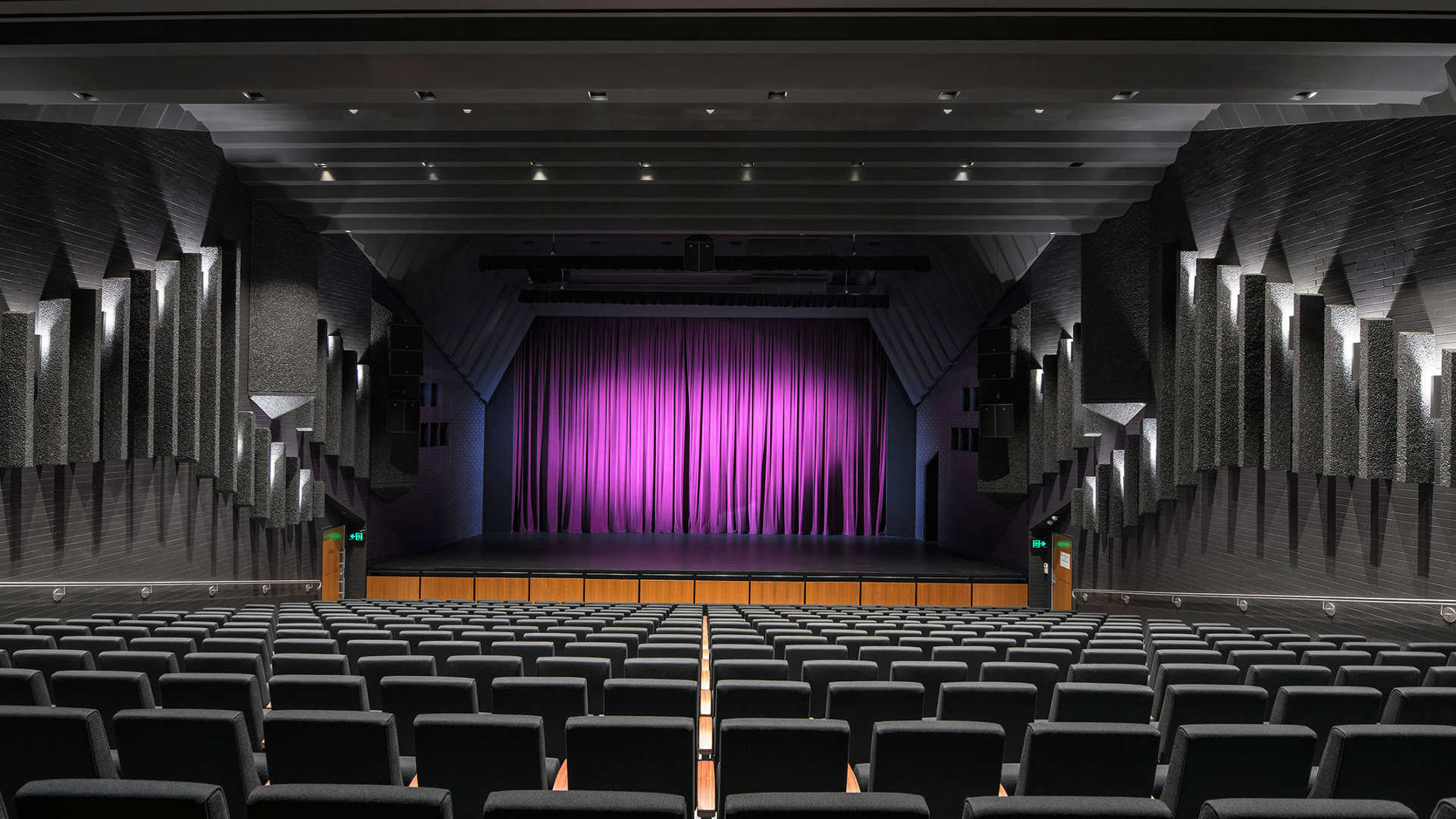 gardens theatre seating and stage